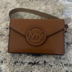 Michael Kors Belt Fanny Pack Carmel brown
